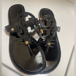 Black Tory Burch Millers 🖤